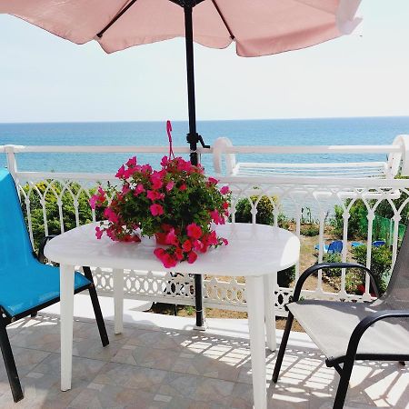 Leta Apartments Agios Georgios  Exteriör bild