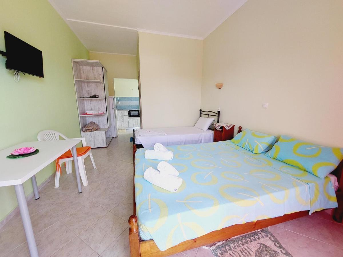 Leta Apartments Agios Georgios  Exteriör bild