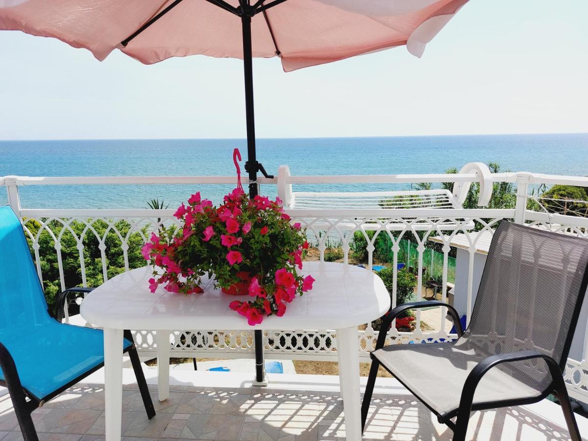 Leta Apartments Agios Georgios  Exteriör bild