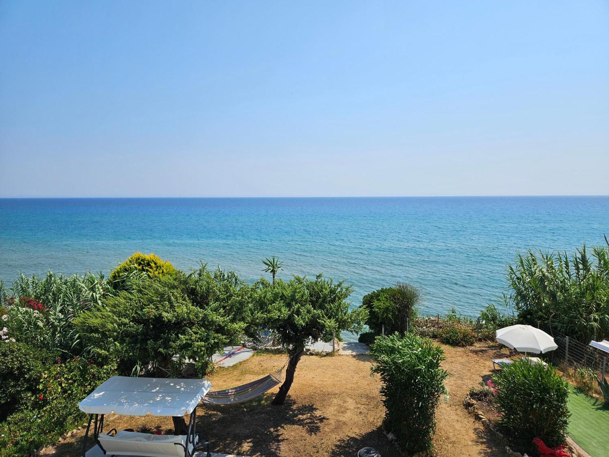 Leta Apartments Agios Georgios  Exteriör bild