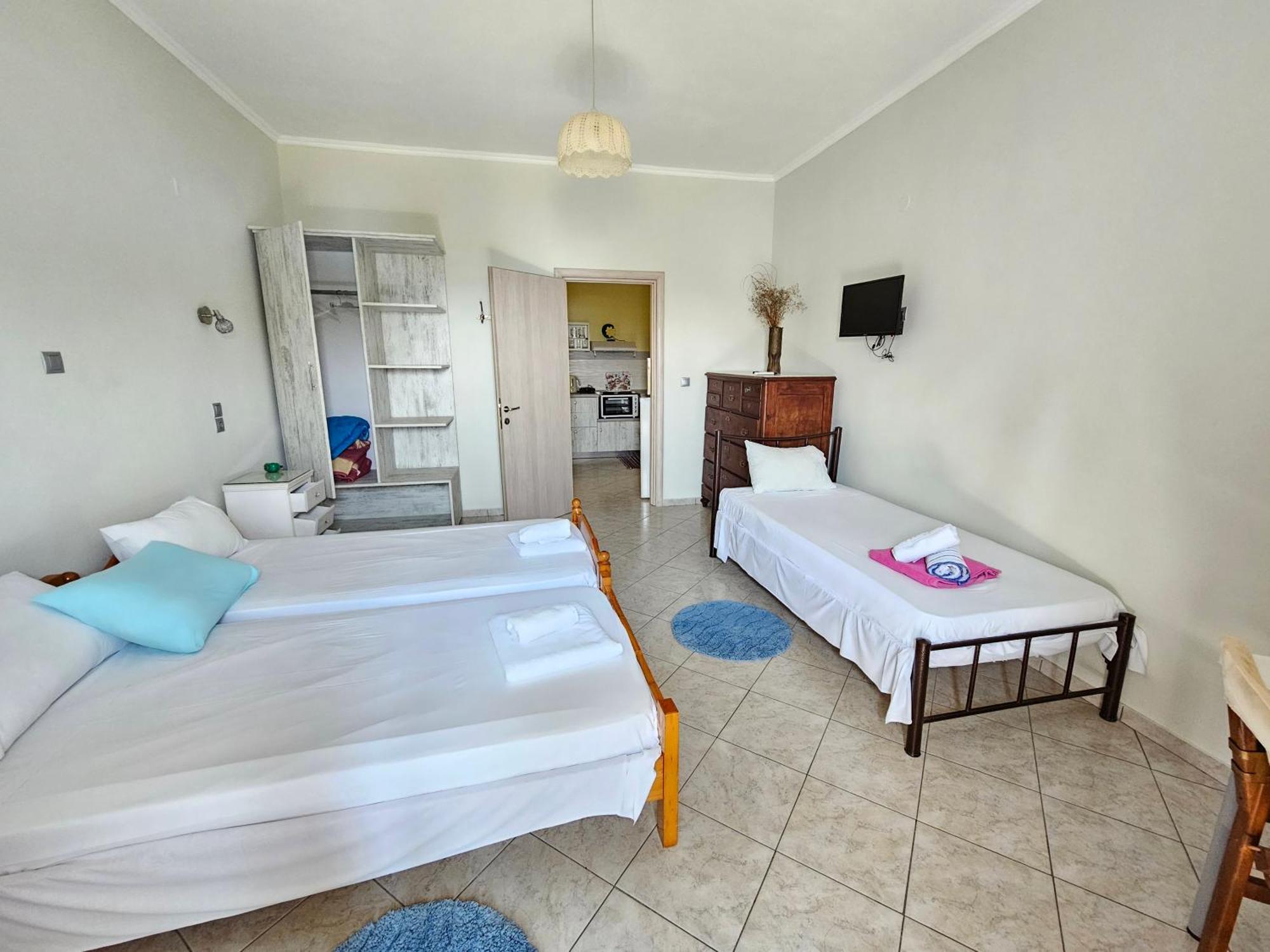 Leta Apartments Agios Georgios  Exteriör bild