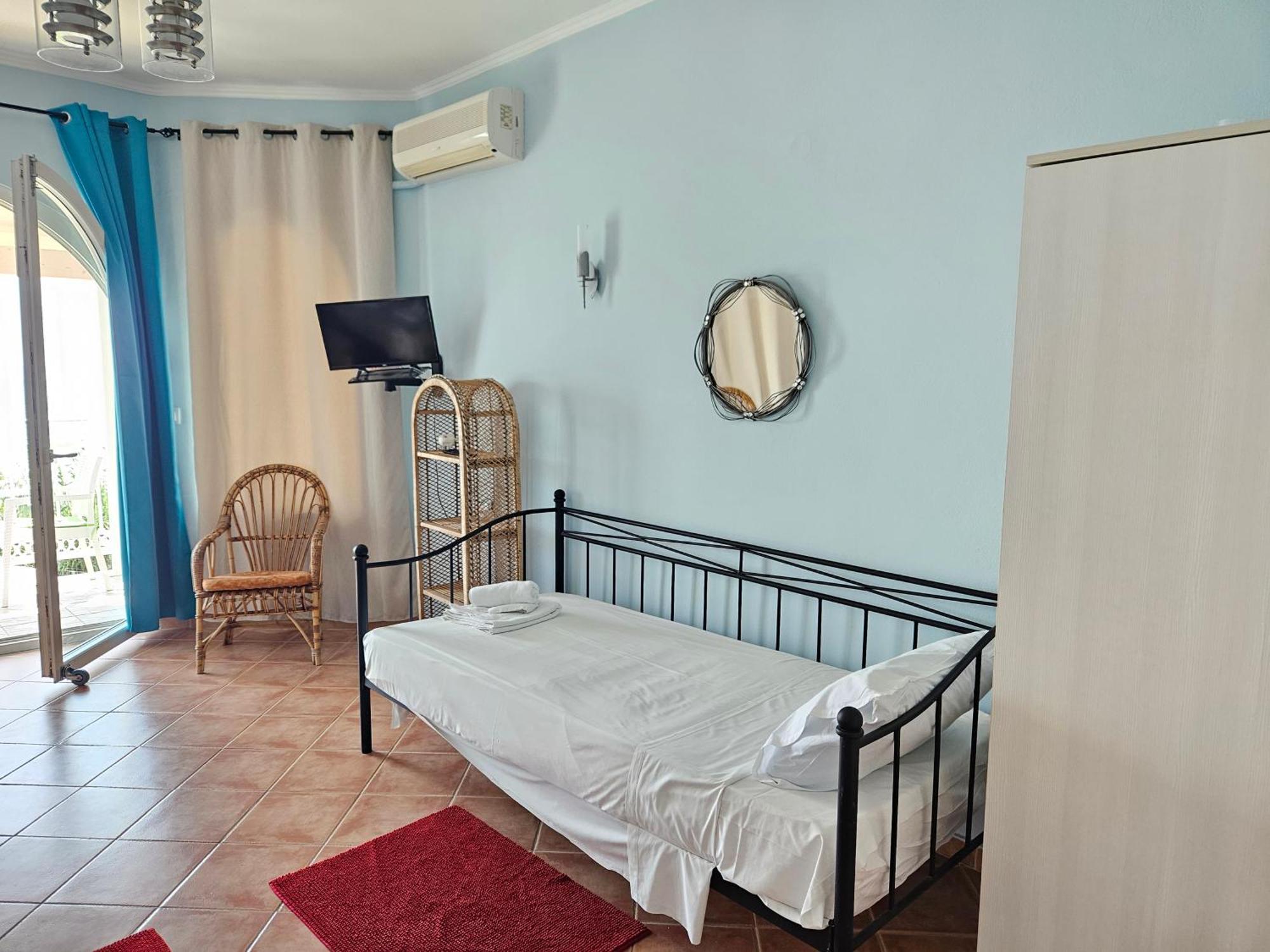 Leta Apartments Agios Georgios  Exteriör bild
